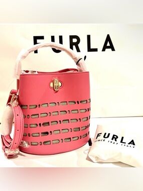 FURLA DANAE MINI BUCKET BAG NWT